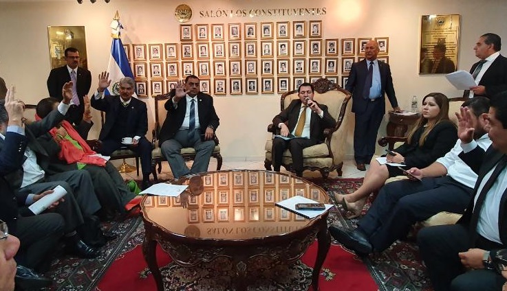 Alianza ARENA-FMLN crean Comisión Especial para atacar a la FAES y PNC alianza-arena-fmln-crean-comision-especial-para-atacar-a-la-faes-y-pnc